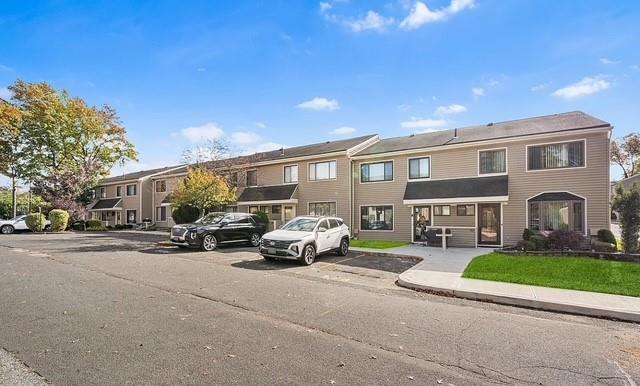 28 Berry Court Rossville Staten Island NY 10309