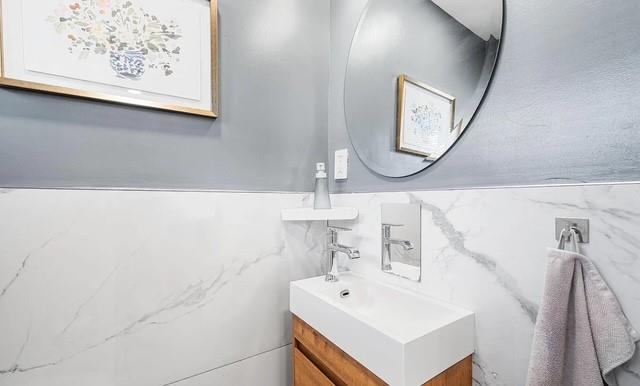 28 Berry Court Rossville Staten Island NY 10309