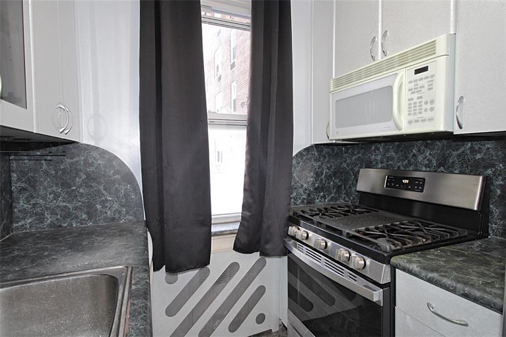 2727 Ocean Parkway Brighton Beach Brooklyn NY 11235