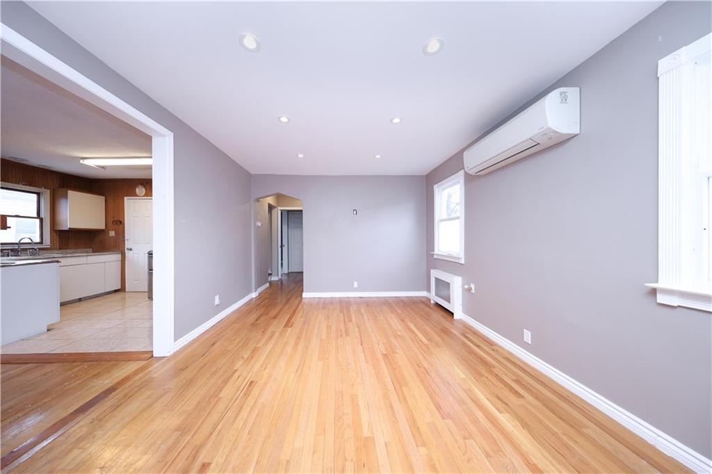 138 Ormonde Boulevard Out of NYC Valley Stream NY 11580