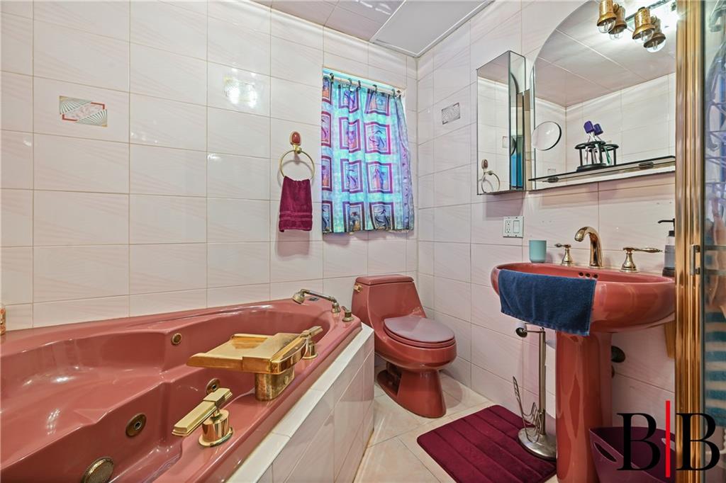 180 Beach 118th Street Rockaway Park Rockaway Park NY 11694