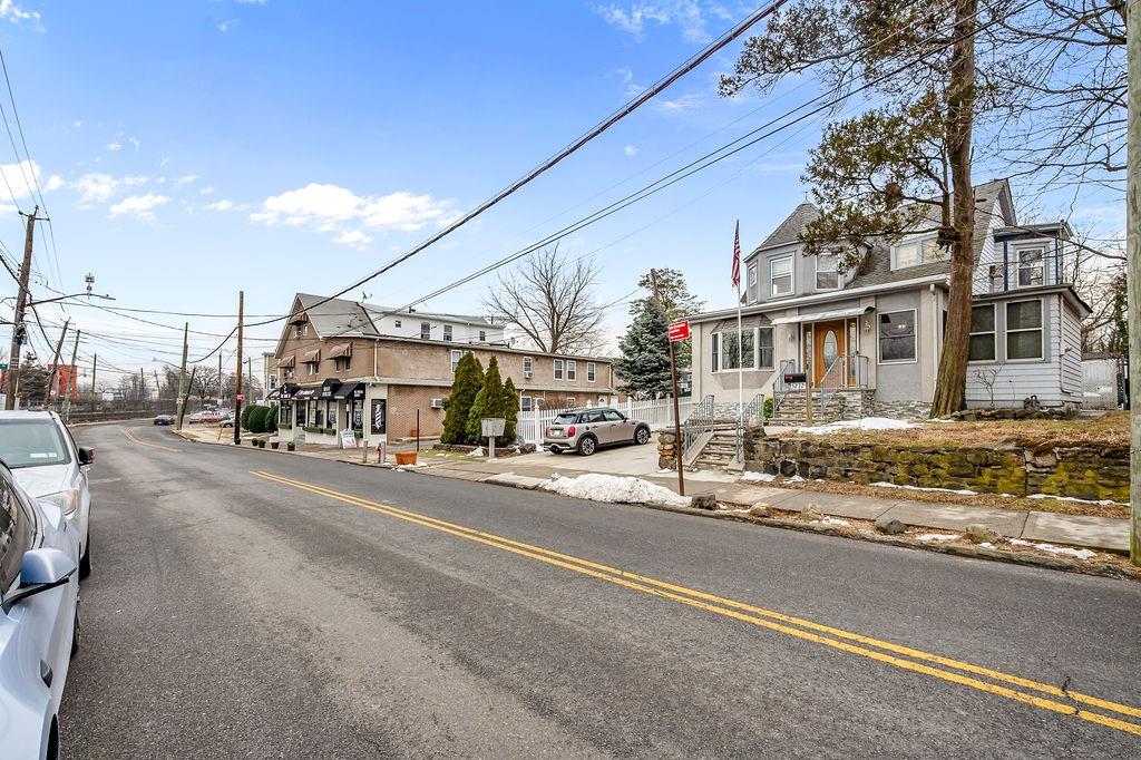 5272 Arthur Kill Road Tottenville Staten Island NY 10307