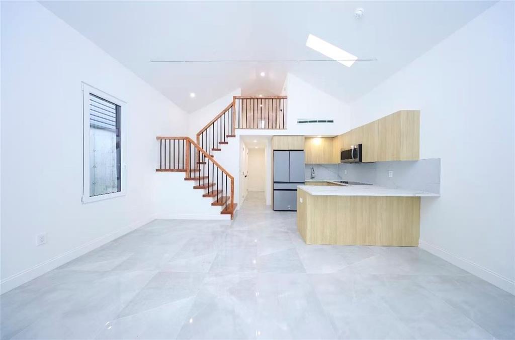 32 Lincoln Terrace Sheepshead Bay Brooklyn NY 11235