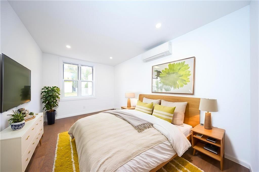 189 Saint Marys Avenue Rosebank Staten Island NY 10305