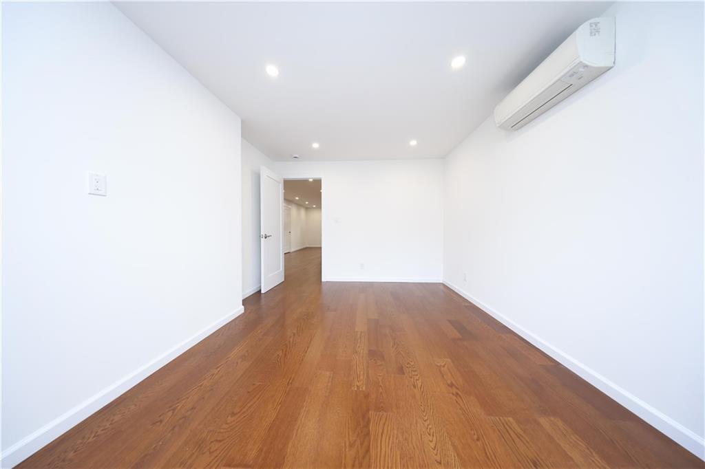 189 Saint Marys Avenue Rosebank Staten Island NY 10305