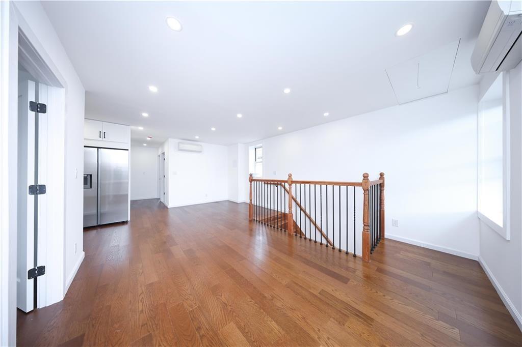 189 Saint Marys Avenue Rosebank Staten Island NY 10305