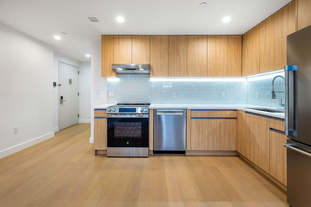 150-02 Northern Boulevard Murray Hill Brooklyn NY 11354