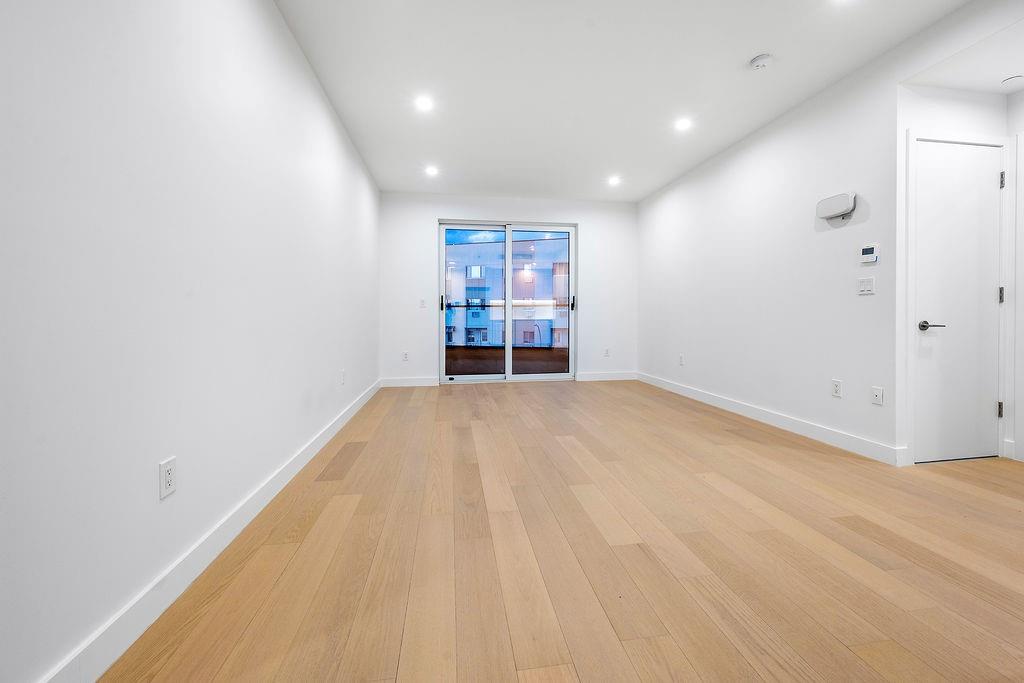 150-02 Northern Boulevard Murray Hill Brooklyn NY 11354