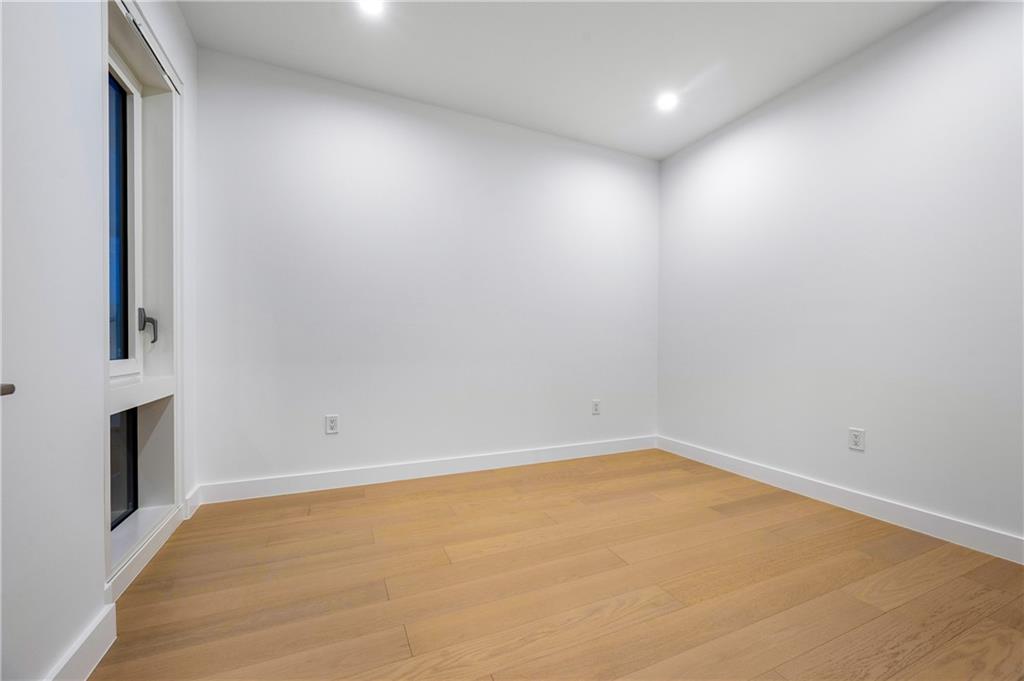 150-02 Northern Boulevard Murray Hill Flushing NY 11354