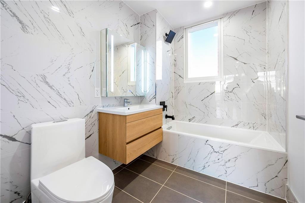 150-02 Northern Boulevard Murray Hill Flushing NY 11354