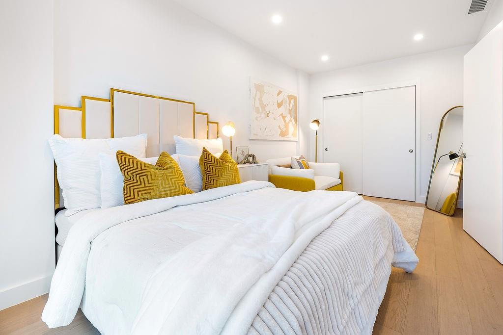 150-02 Northern Boulevard Murray Hill Flushing NY 11354