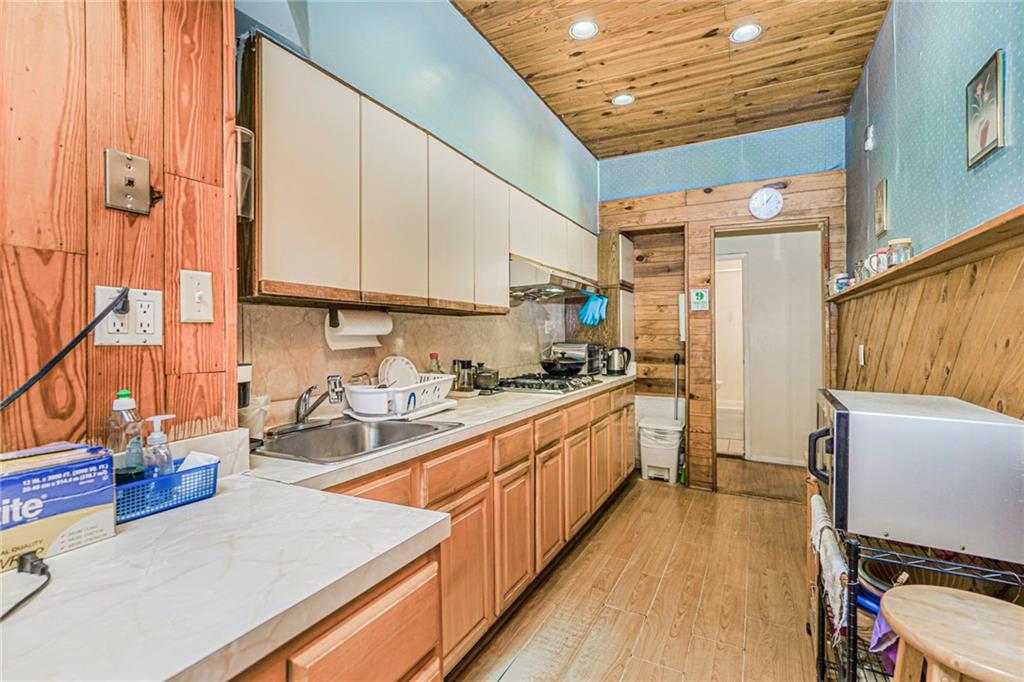 945 55th Street Sunset Park Brooklyn NY 11219