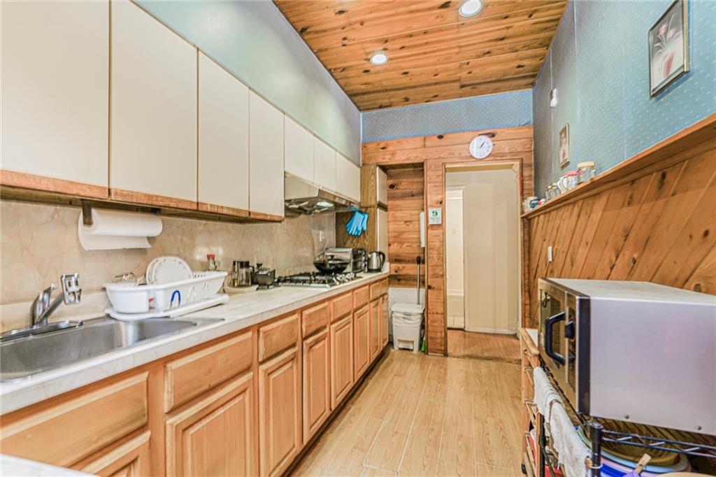 945 55th Street Sunset Park Brooklyn NY 11219