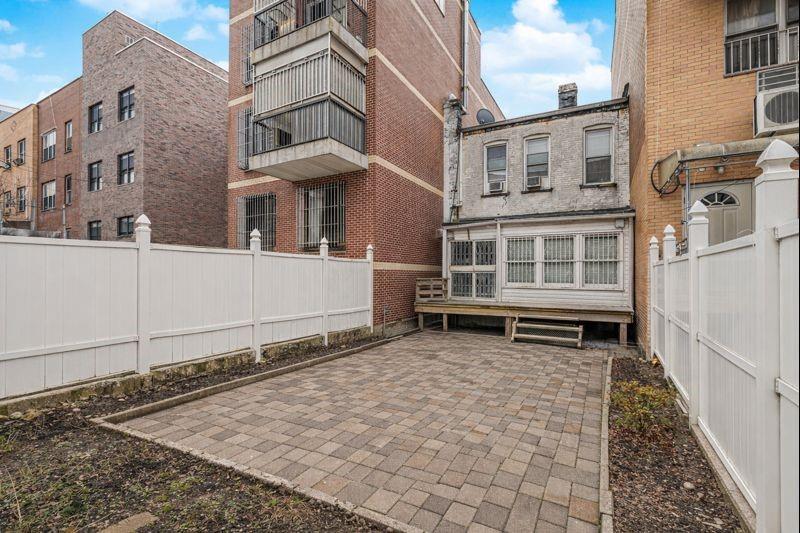 945 55th Street Sunset Park Brooklyn NY 11219