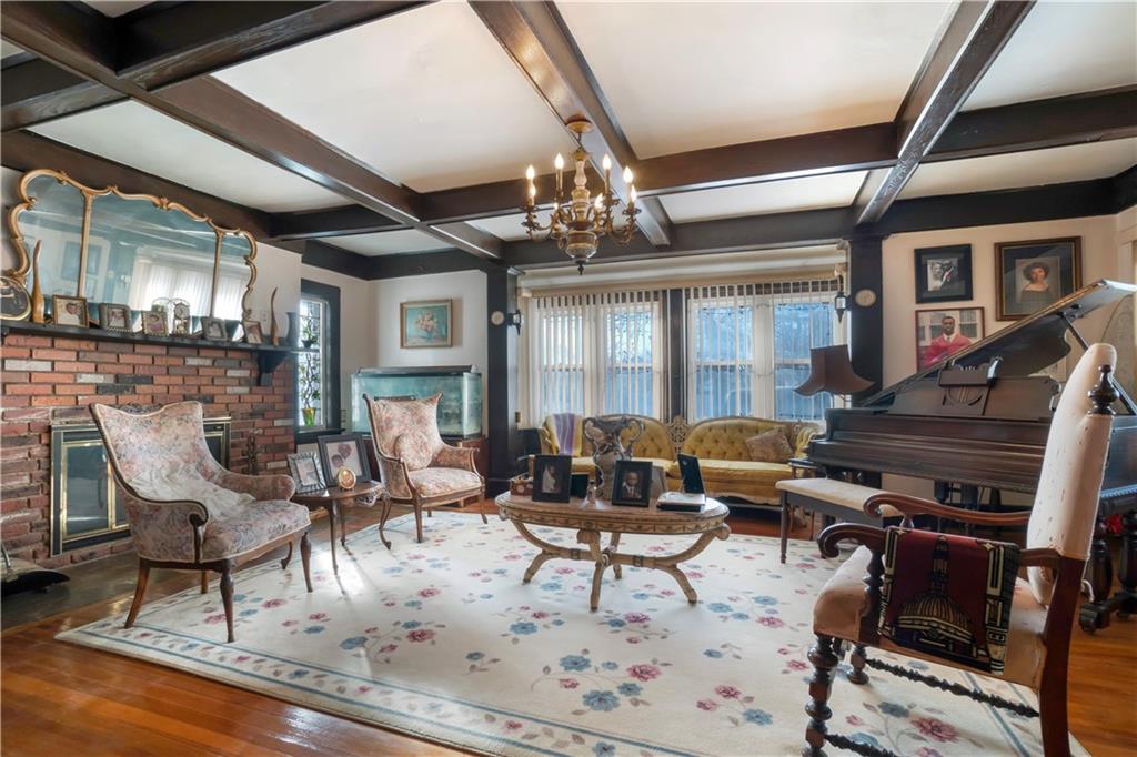 1050 Dickens Street Bayswater Far Rockaway NY 11691