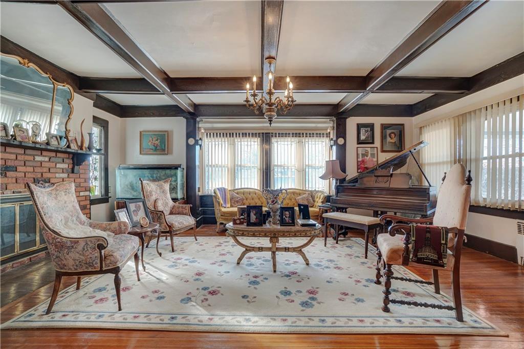 1050 Dickens Street Bayswater Far Rockaway NY 11691