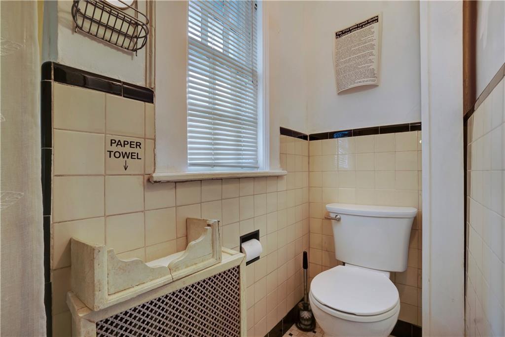 1050 Dickens Street Bayswater Far Rockaway NY 11691