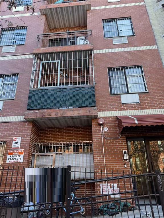 422 49 Street Sunset Park Brooklyn NY 11220