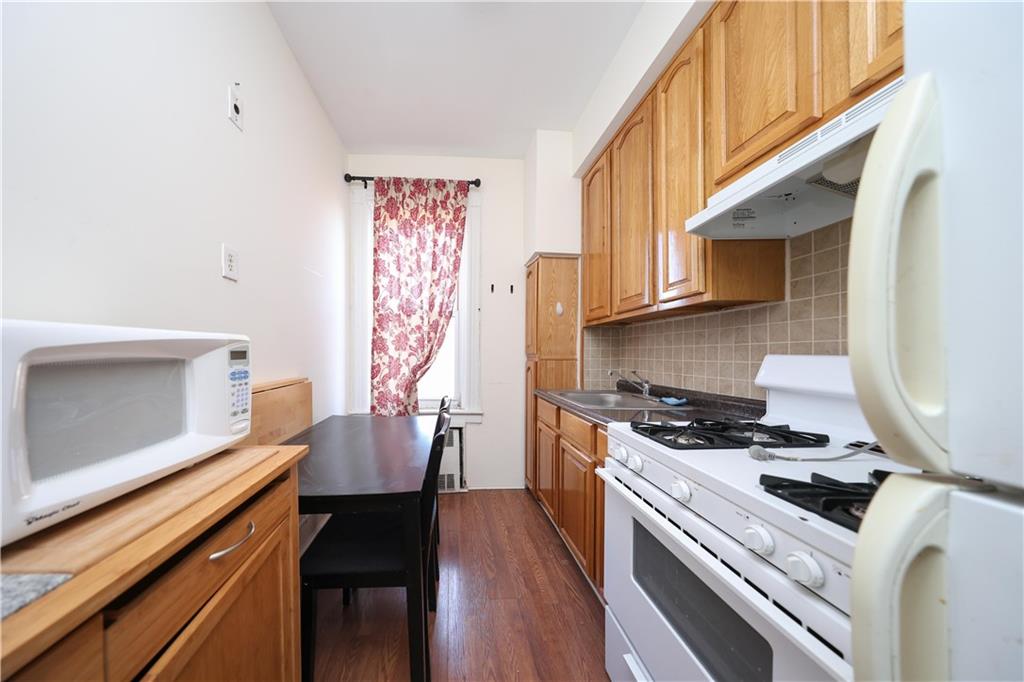 1337 71st Street Dyker Heights Brooklyn NY 11228