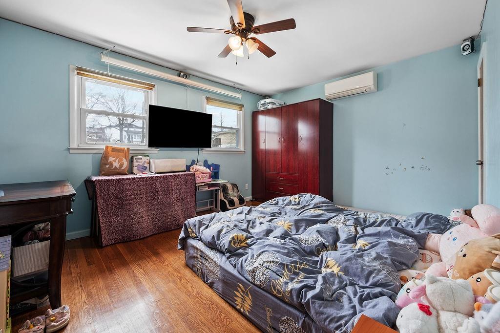 350 Hylan Boulevard Rosebank Staten Island NY 10305