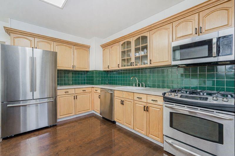 1530 East 2nd Street Midwood Brooklyn NY 11230