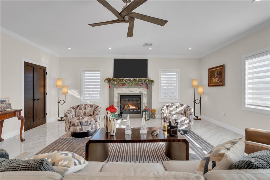 40 Dintree Lane Butler Manor Staten Island NY 10307