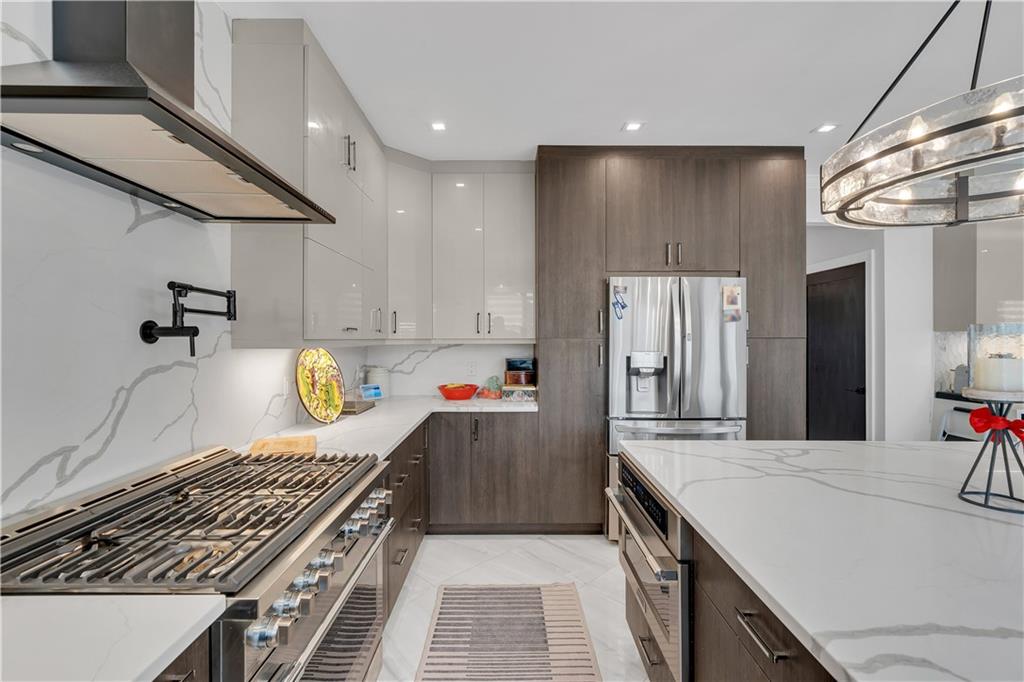 40 Dintree Lane Butler Manor Staten Island NY 10307