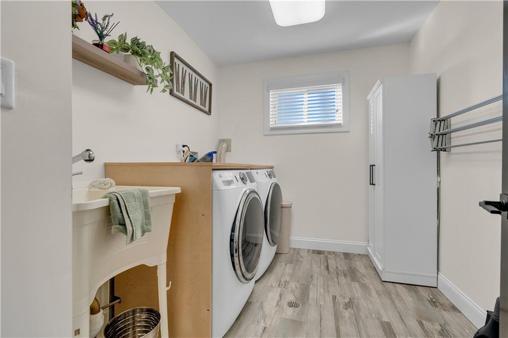 40 Dintree Lane Butler Manor Staten Island NY 10307