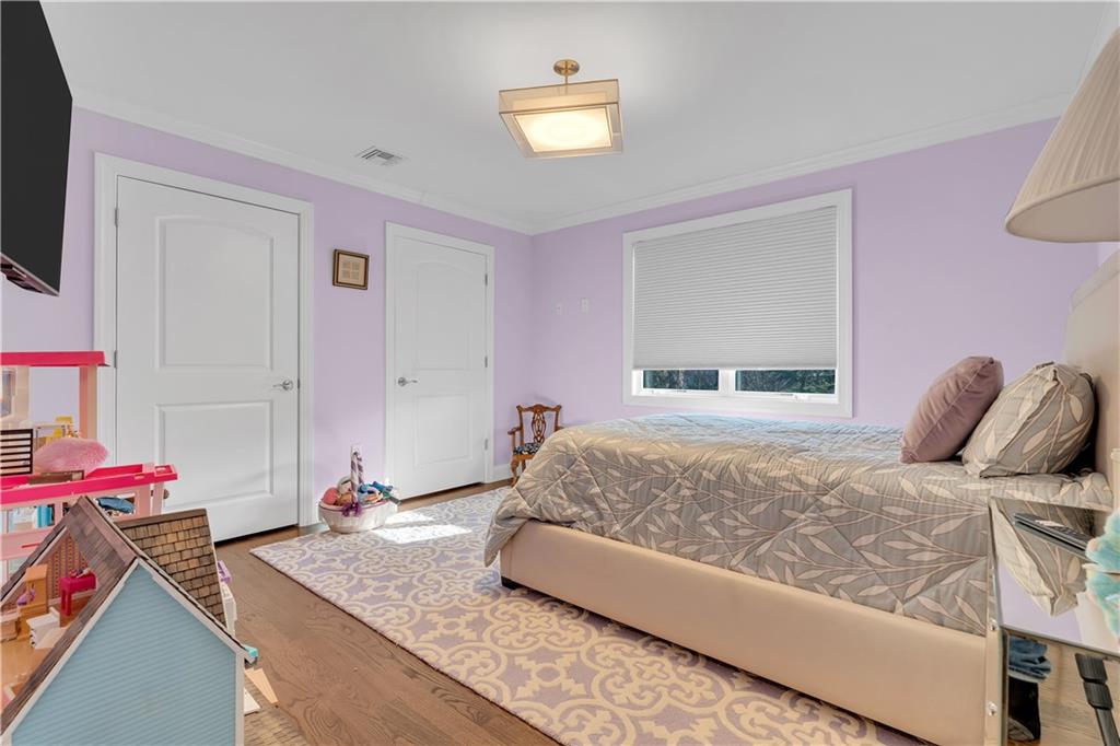 40 Dintree Lane Butler Manor Staten Island NY 10307