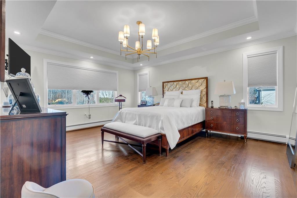 40 Dintree Lane Butler Manor Staten Island NY 10307