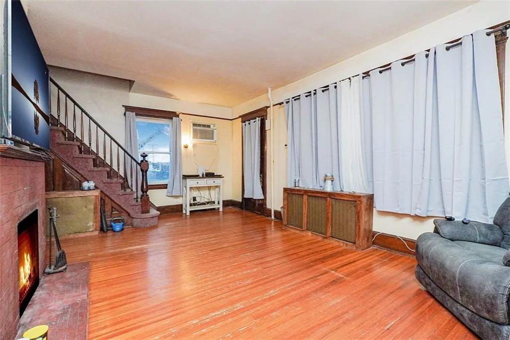 202 Watchogue Road Westerleigh Staten Island NY 10314