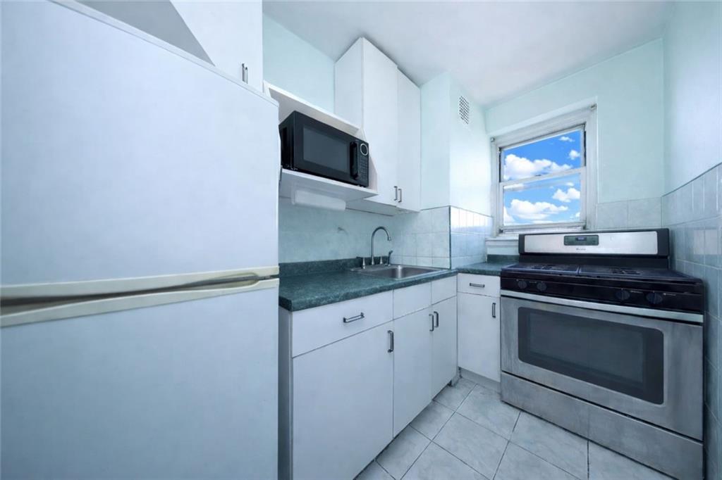 2600 East 21st Street Sheepshead Bay Brooklyn NY 11235