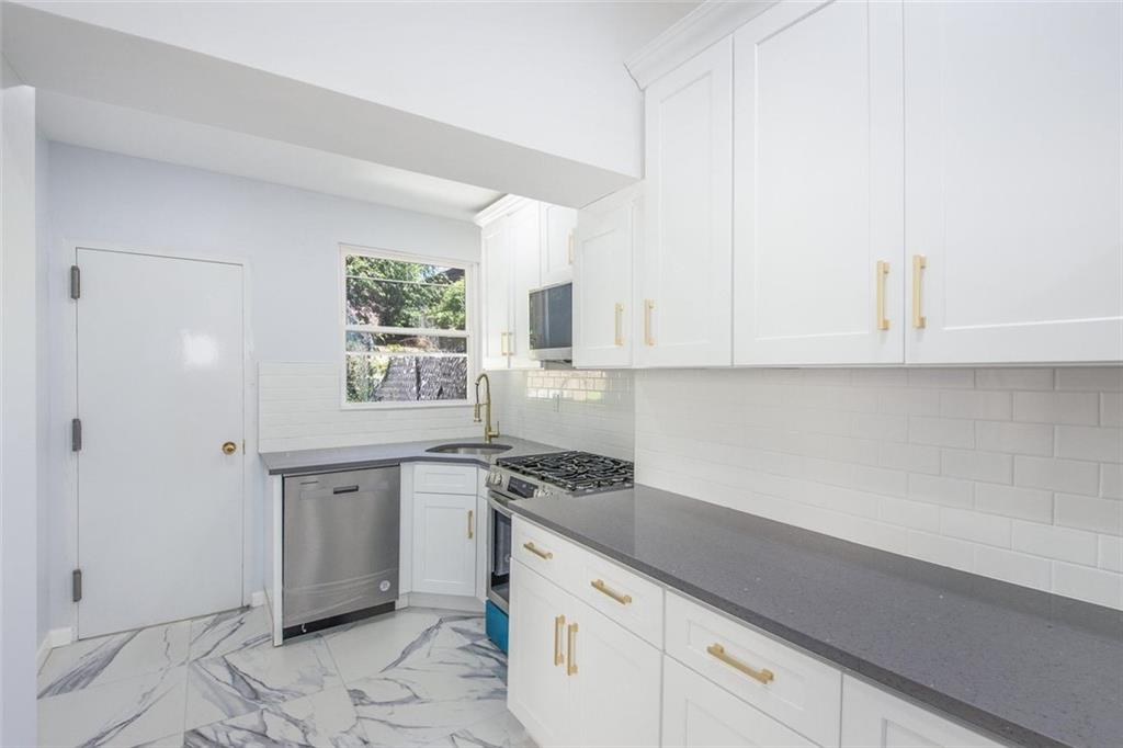 490 Van Duzer Street Stapleton Staten Island NY 10304