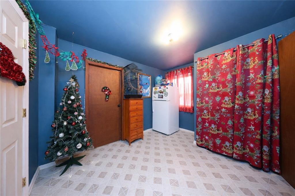 132 Saint Marys Avenue Rosebank Staten Island NY 10305