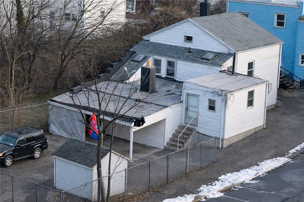 132 Saint Marys Avenue Rosebank Staten Island NY 10305