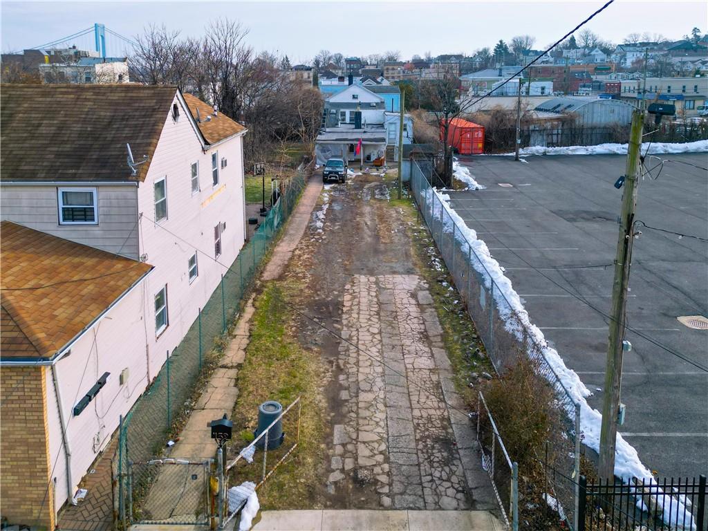 132 Saint Marys Avenue Rosebank Staten Island NY 10305