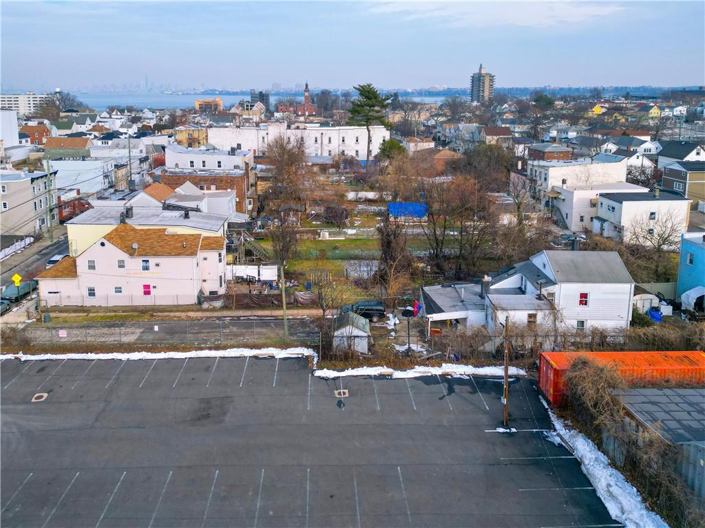 132 Saint Marys Avenue Rosebank Staten Island NY 10305