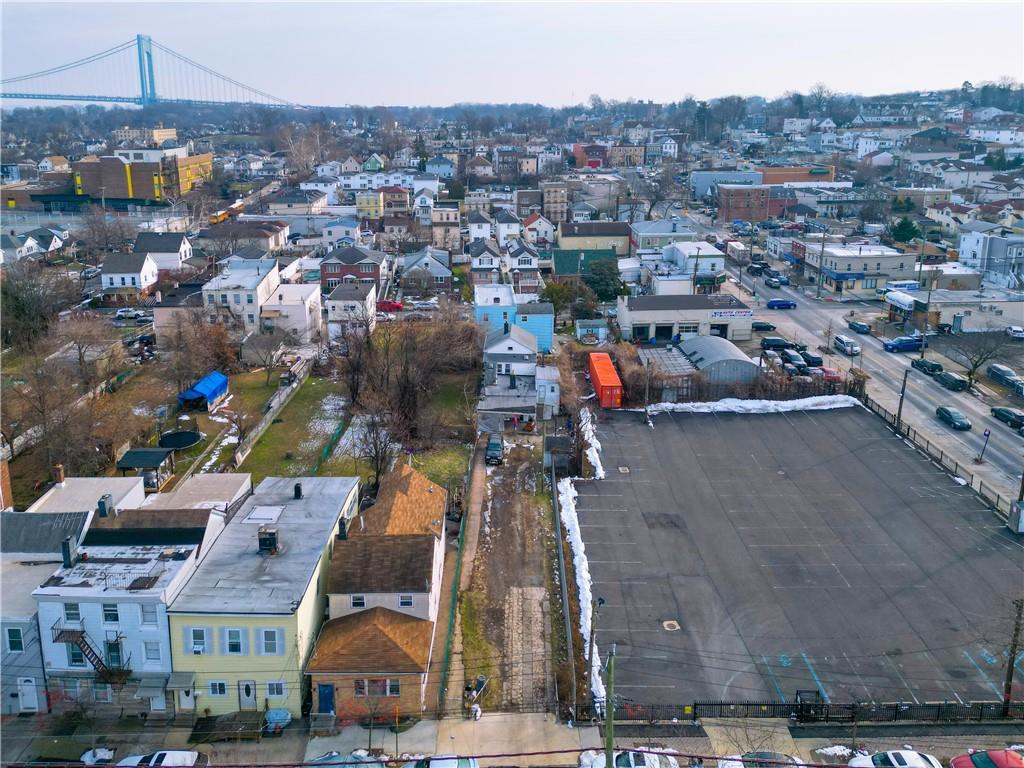 132 Saint Marys Avenue Rosebank Staten Island NY 10305