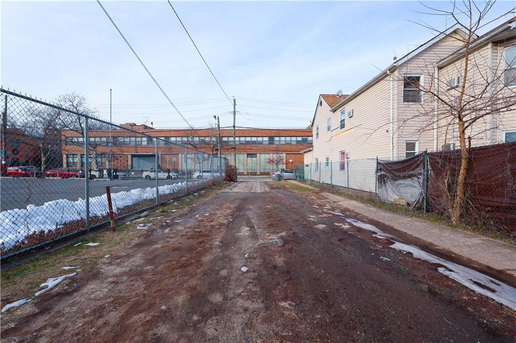 132 Saint Marys Avenue Rosebank Staten Island NY 10305