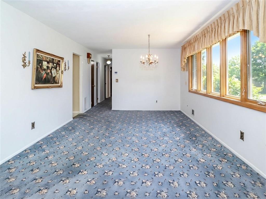 489 Oakdale Street Eltingville Staten Island NY 10312