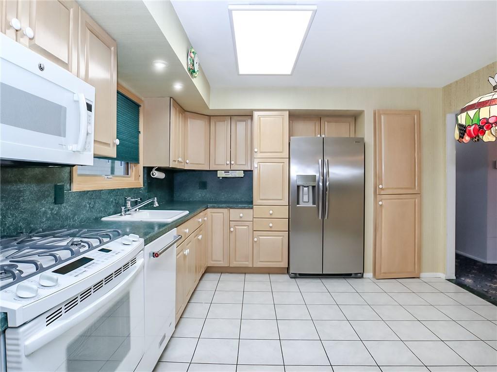 489 Oakdale Street Eltingville Staten Island NY 10312