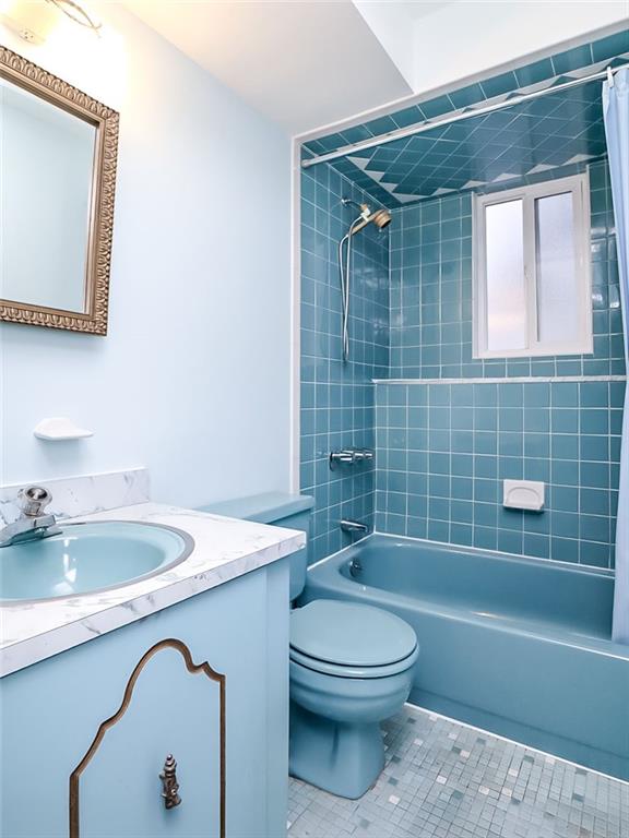 489 Oakdale Street Eltingville Staten Island NY 10312