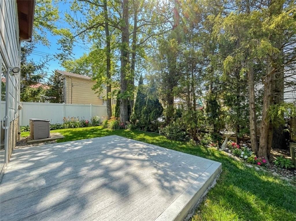 489 Oakdale Street Eltingville Staten Island NY 10312