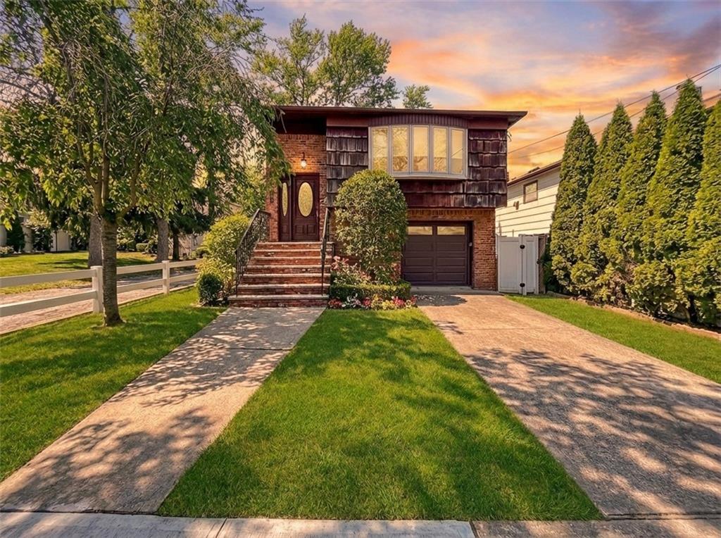 489 Oakdale Street Eltingville Staten Island NY 10312