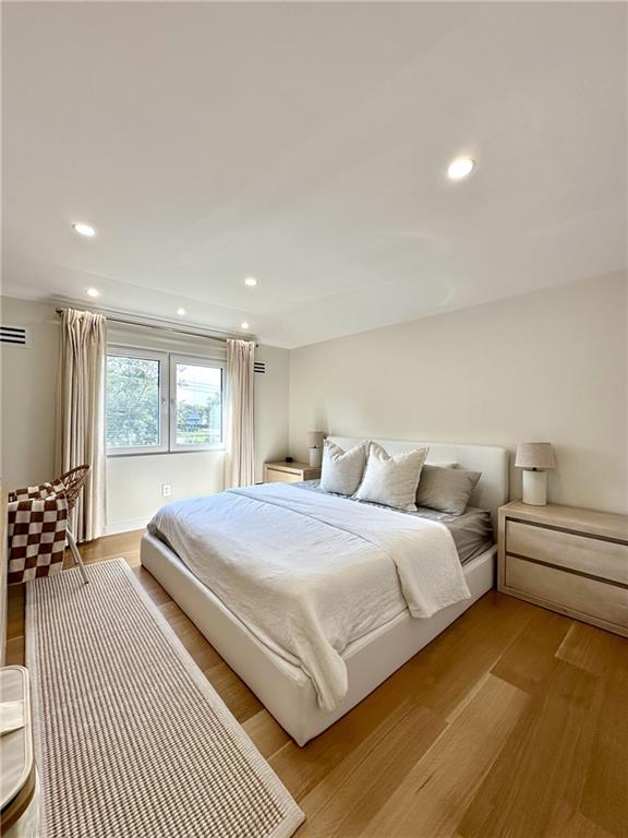 33 Gower Street Castleton Corners Staten Island NY 10314