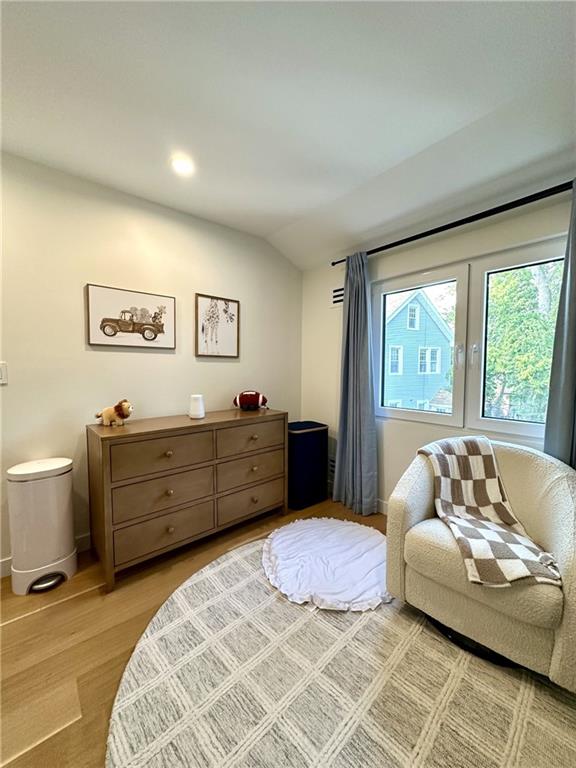 33 Gower Street Castleton Corners Staten Island NY 10314