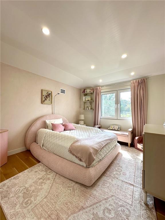 33 Gower Street Castleton Corners Staten Island NY 10314