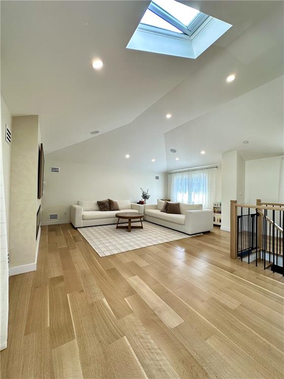 33 Gower Street Castleton Corners Staten Island NY 10314