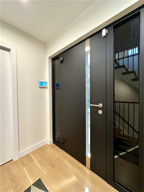 33 Gower Street Castleton Corners Staten Island NY 10314