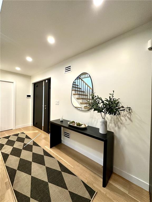 33 Gower Street Castleton Corners Staten Island NY 10314